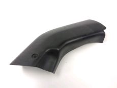 Cache lateral gauche