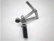 Platine et repose pieds arriere droit