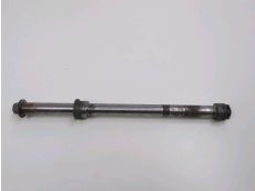 Axe de roue arriere