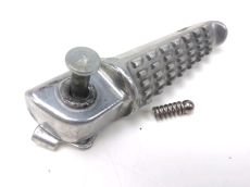 Repose pieds arriere droit