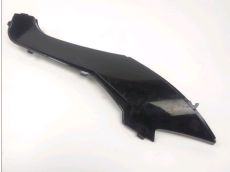 Cache lateral gauche