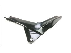 Cache lateral gauche