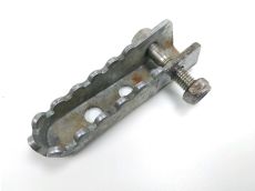 Repose pieds arriere droit