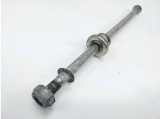 Axe de roue avant