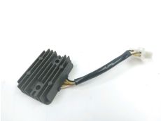 Regulateur de tension