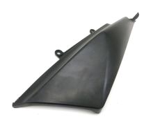 Cache lateral gauche