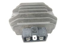 Regulateur de tension