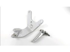 Platine et repose pieds arriere gauche