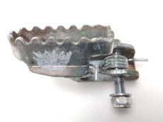 Repose pieds avant gauche