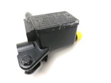 Maitre cylindre frein av complet