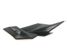 Cache lateral gauche