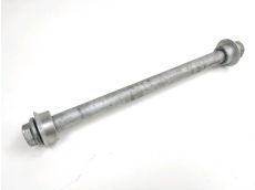 Axe de roue arriere