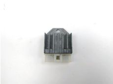 Regulateur de tension