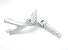 Platine et repose pieds arriere gauche