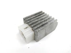 Regulateur de tension