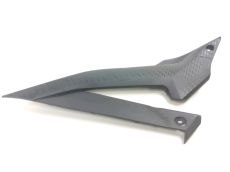 Cache lateral gauche