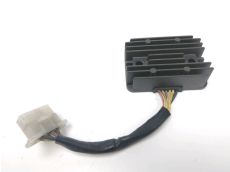 Regulateur de tension