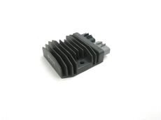 Regulateur de tension