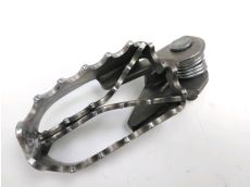 Repose pieds avant gauche