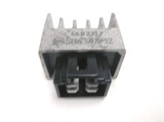 Regulateur de tension