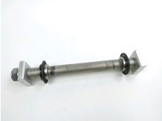 Axe de roue arriere