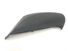 Cache lateral gauche