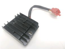 Regulateur de tension