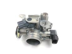 Corps d'injection droit