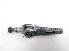 Repose pieds avant droit