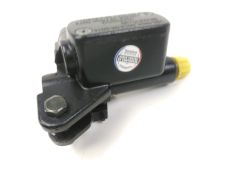 Maitre cylindre frein av complet