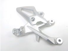 Platine avant droite