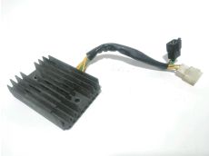 Regulateur de tension