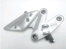 Platine avant droite