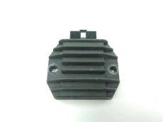 Regulateur de tension