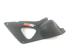 Cache lateral gauche