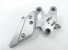 Platine avant droite