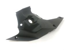 Sous face de carenage droit