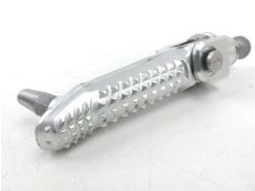 Repose pieds avant gauche