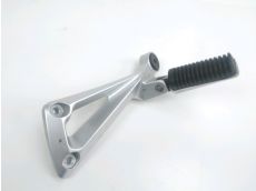 Platine et repose pieds arriere gauche