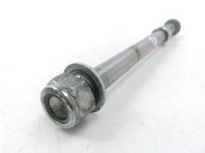 Axe de roue arriere