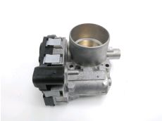 Corps d'injection gauche