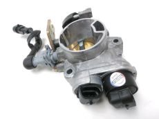 Corps d'injection droit