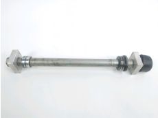 Axe de roue arriere