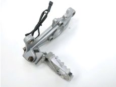 Platine avant droite