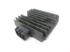 Regulateur de tension