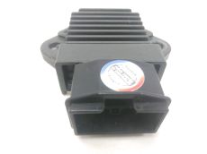 Regulateur de tension