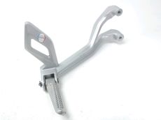 Platine et repose pieds arriere droit