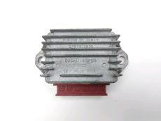 Regulateur de tension