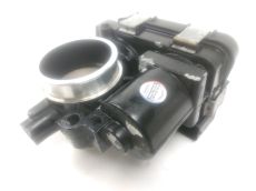 Corps d'injection gauche