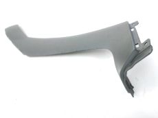 Cache lateral gauche